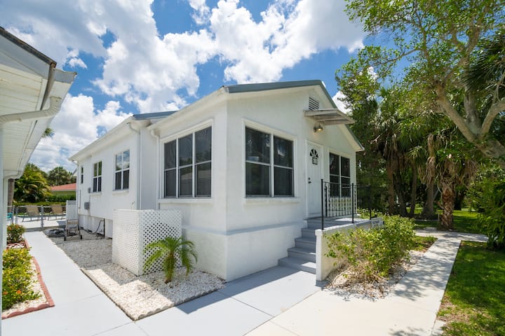 Renting a Vacation Rental From an Airbnb in Siesta Key, Florida